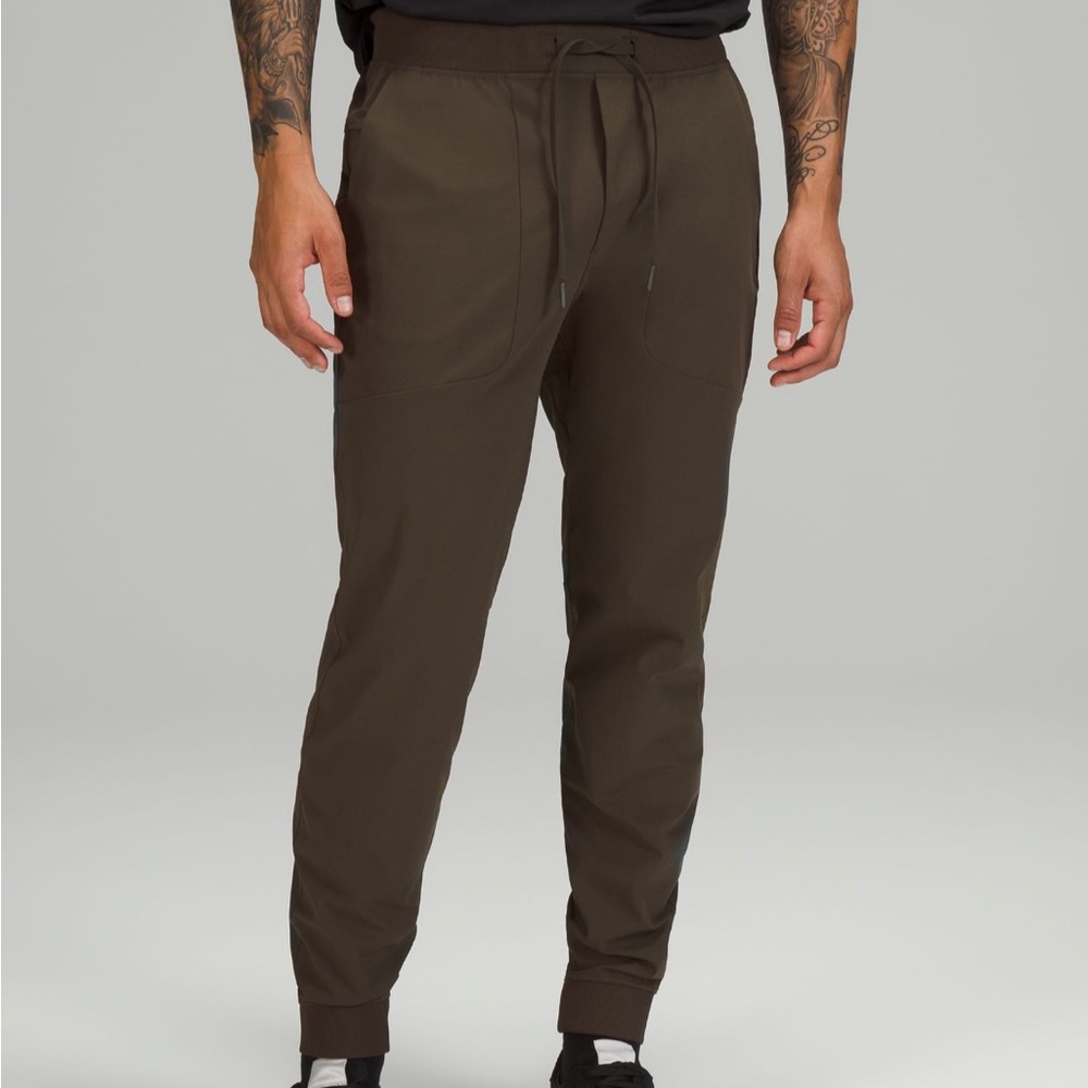 NWT Lululemon ABC Jogger - Picture 2 of 12